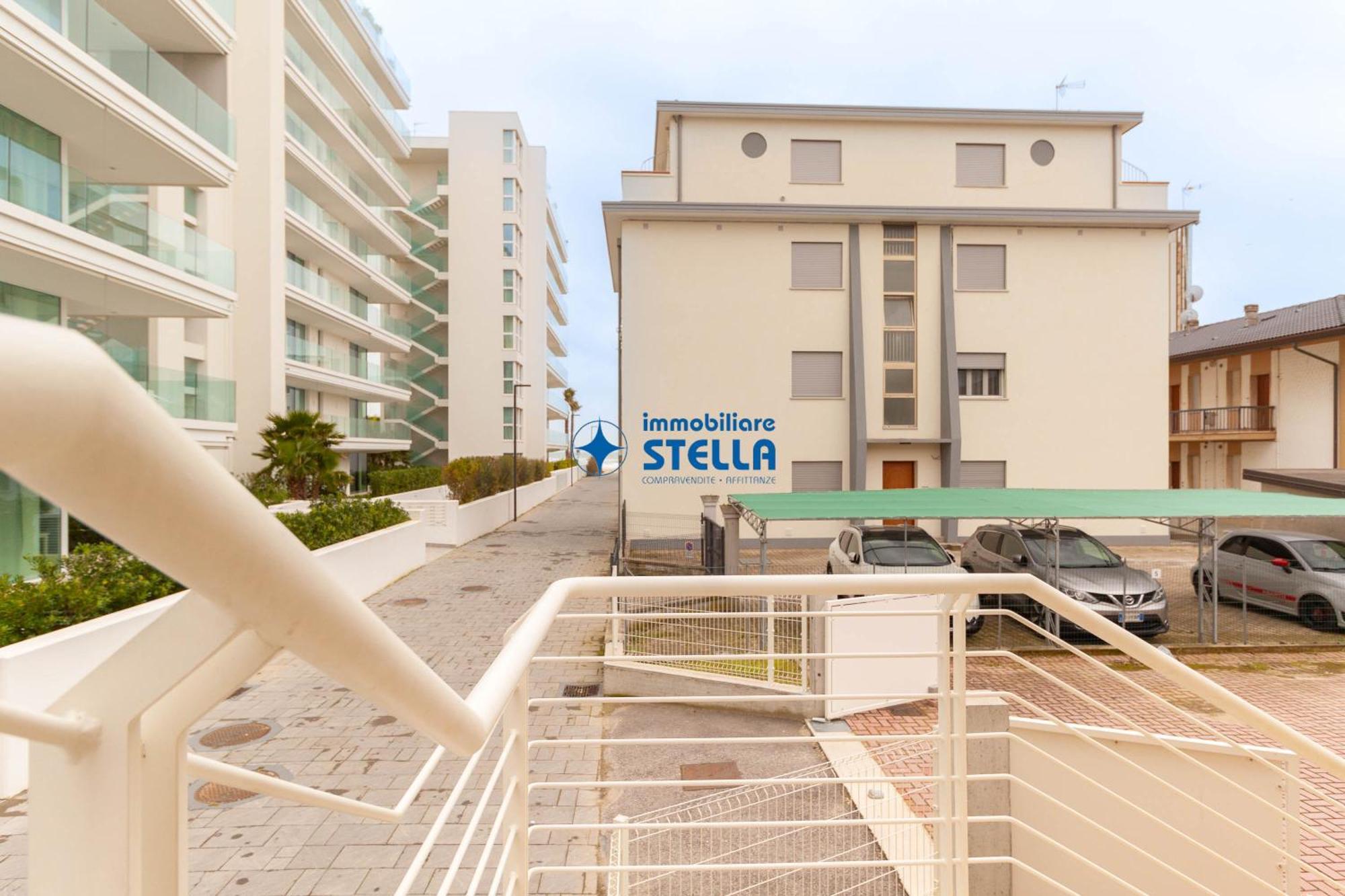Condominio Rossella リド・ディ・イエゾロ エクステリア 写真